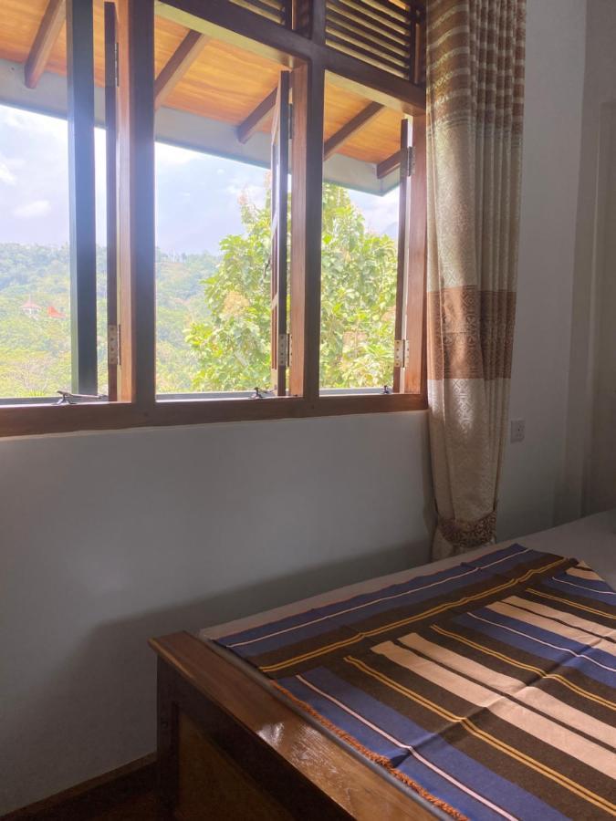 Bed and Breakfast Happy Feet Diyaluma Koslanda Экстерьер фото